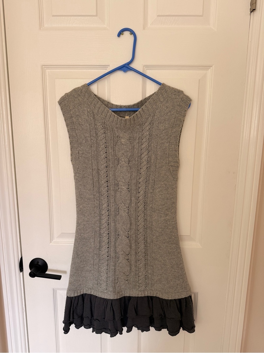 Light Gray Cable Knit Sweater with Dark Grey Trim
